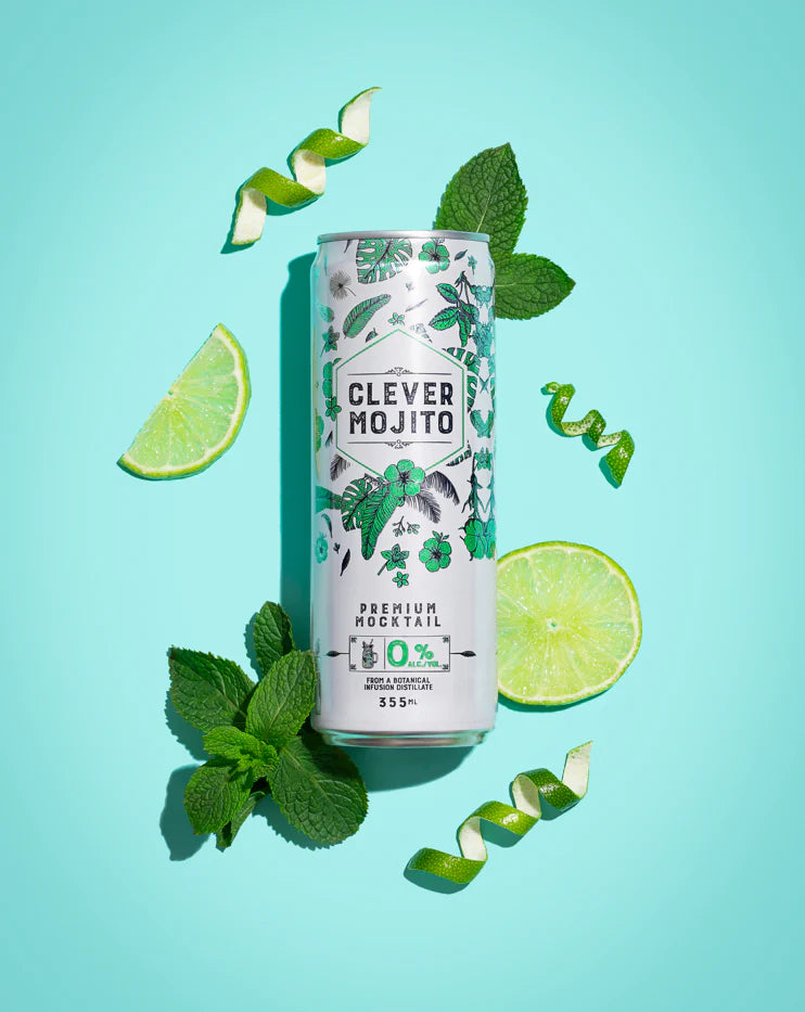 Mojito Clever Mocktails en vaso con hielo y menta — cóctel sin alcohol estilo La Habana