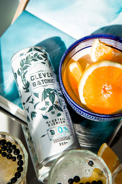 Clever Mocktails G & Tonic en vaso con hielo — mocktail sin alcohol junípero y quinina