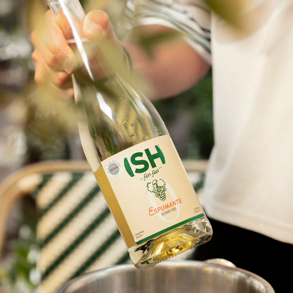 ISH Espumante sin alcohol lifestyle — espumante blanco fresco y burbujeante sin gluten vegano