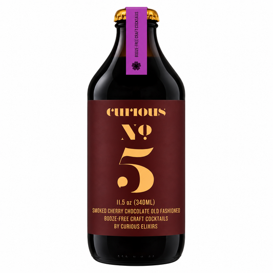 Curious No. 5 sin alcohol de Curious Elixirs — botella frontal Old Fashioned ahumado cereza cacao El Buen Bar Panama
