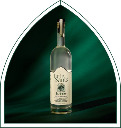 St. Ember Little Saints detalle botella — Top 25 NA Spirits 2023 Lion’s Mane orgánico