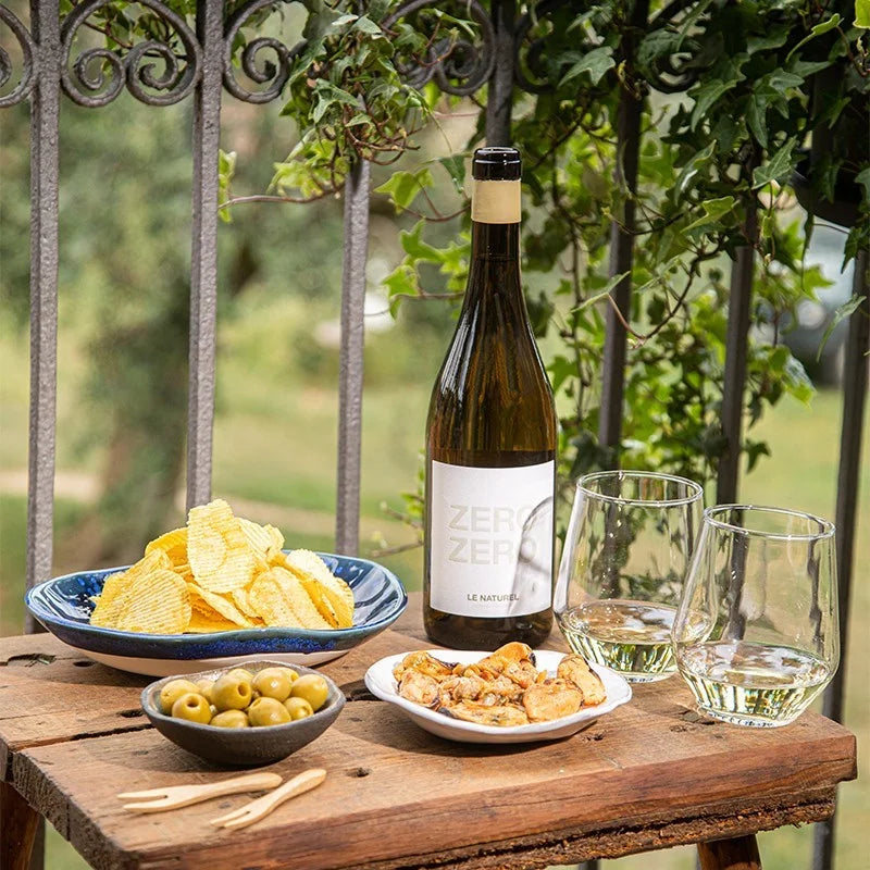 Le Naturel Zero Zero Blanco sin alcohol en copa — Garnacha Blanca y Viura notas melocoton y flores