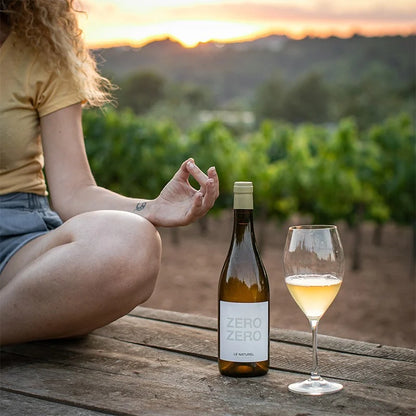 Zero Zero Blanco Le Naturel detalle etiqueta — vino blanco sin alcohol organico minima intervencion Panama